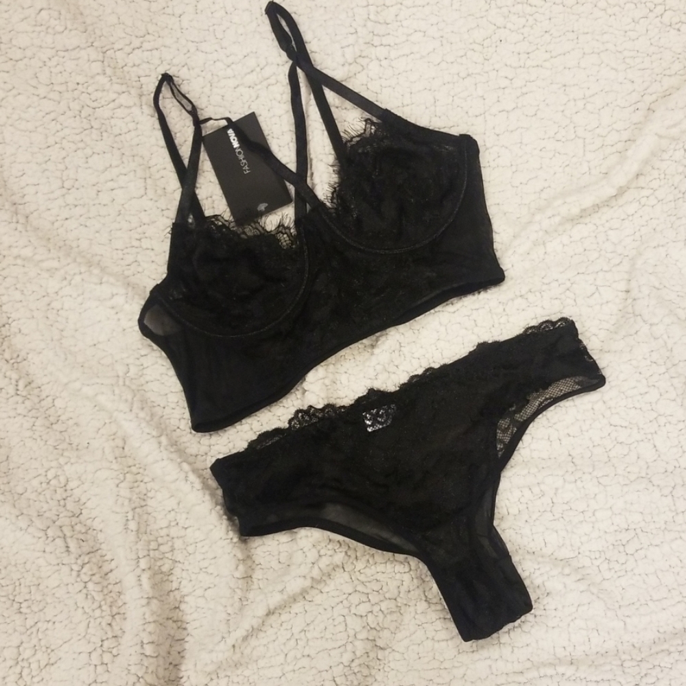 Fashion Nova "Looking Like A Snack" Set
